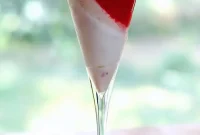 Strawberry Ricotta Gelato Fizz: Sparkling Summer Dessert Recipe