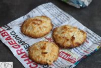 Thengai Biscuit Coconut Macaroons Recipe – Crisp Coconut Cookies