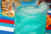 Fishbowl Punch Recipe with Cheesy Goldfish Puff Snacks