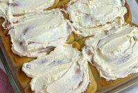 Classic Old-Fashioned Cinnamon Rolls Recipe for Soft, Gooey Buns