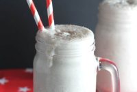 Gingerbread Smoothie Recipe: Spiced Holiday Breakfast Drink