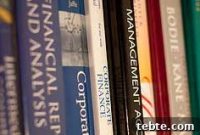 How to Cut College Textbook Costs Without Sacrificing Quality