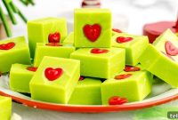 Green Grinch Fudge Recipe: Festive Candy for Holiday Gifting