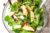 Crisp Apple and Pecan Salad with Maple Vinaigrette