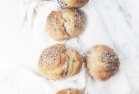 Whole Grain Burger Buns: Soft, Nutritious Recipe for Homemade Bread