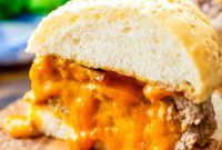 Juicy Lucy Burger Recipe: Melted Cheese-Stuffed Beef Burger