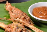 Laotian Lemongrass-Stuffed Chicken Skewers (Ua Si Khai)
