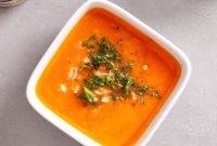 Sun-Dried Tomato Vinaigrette Recipe for Bright, Tangy Salads