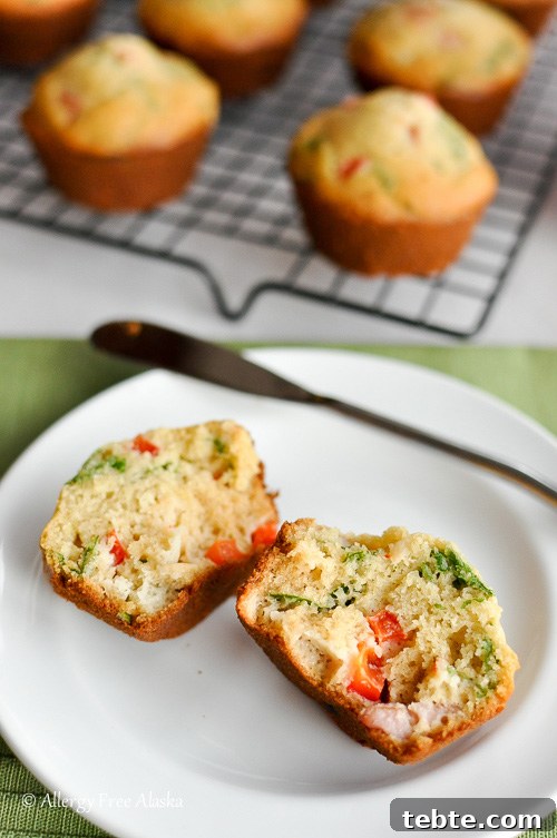 Gluten-Free-Breakfast-Muffins-with-Ham-Veggies