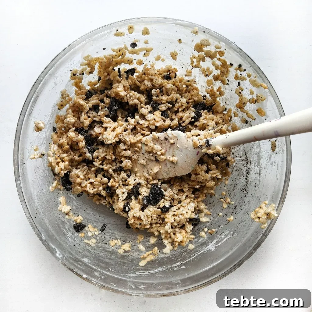 Oreo Rice Krispie Treats Recipe: Cookies & Cream Marshmallow Bars 6 combine the ingredients
