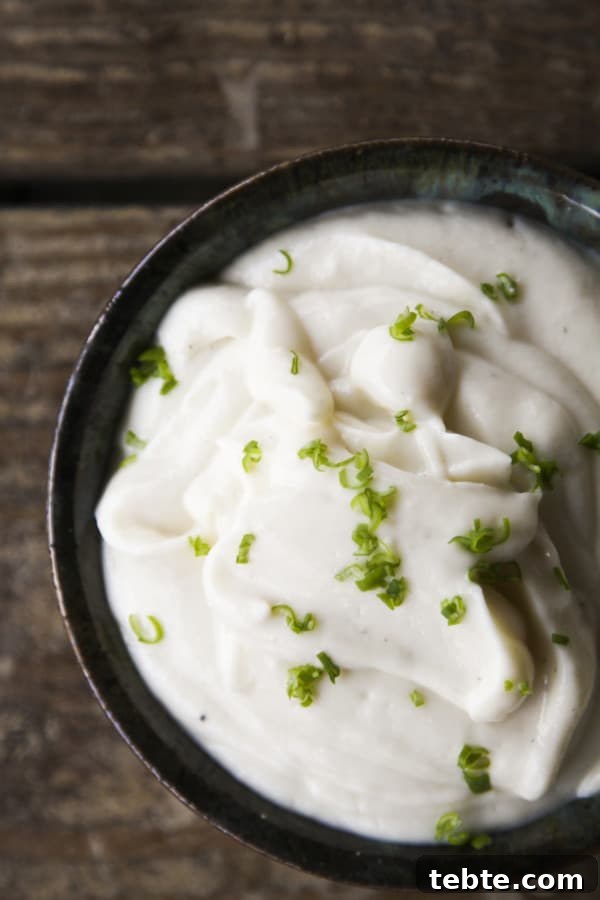 Silky Cauliflower Purée Recipe: Creamy Low-Carb Side Dish 2 Super silky with a subtle roasted garlic punch, this Cauliflower Puree is a wonderfully versatile and simple to prepare side dish. Whether paired with roast chicken, beef, pork chops, grilled meats, pot roast, or meatloaf, you'll be shocked at how something so basic can be the perfect compliment to so many meals.