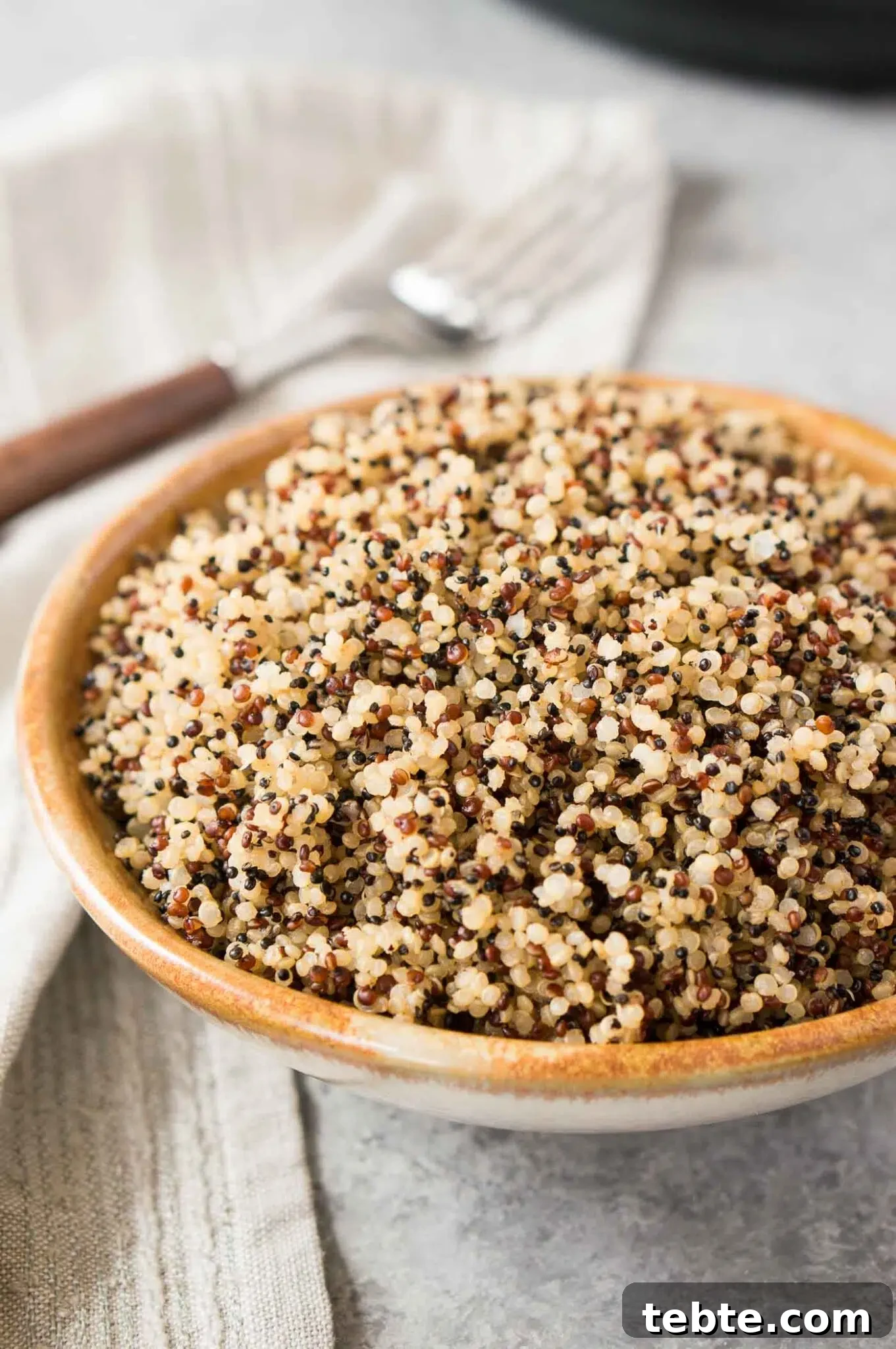 Quick and Fluffy Quinoa in the Instant Pot: Perfect Every Time 2 cooked quinoa in a bowl