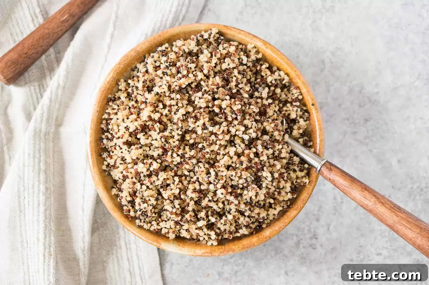 Quick and Fluffy Quinoa in the Instant Pot: Perfect Every Time 3 pressure cooker quinoa in a bowl