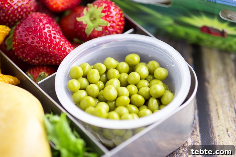 5 Ingredient Bento Box Lunches for Kids for a Week - convenient Libby's Vegetable Cups