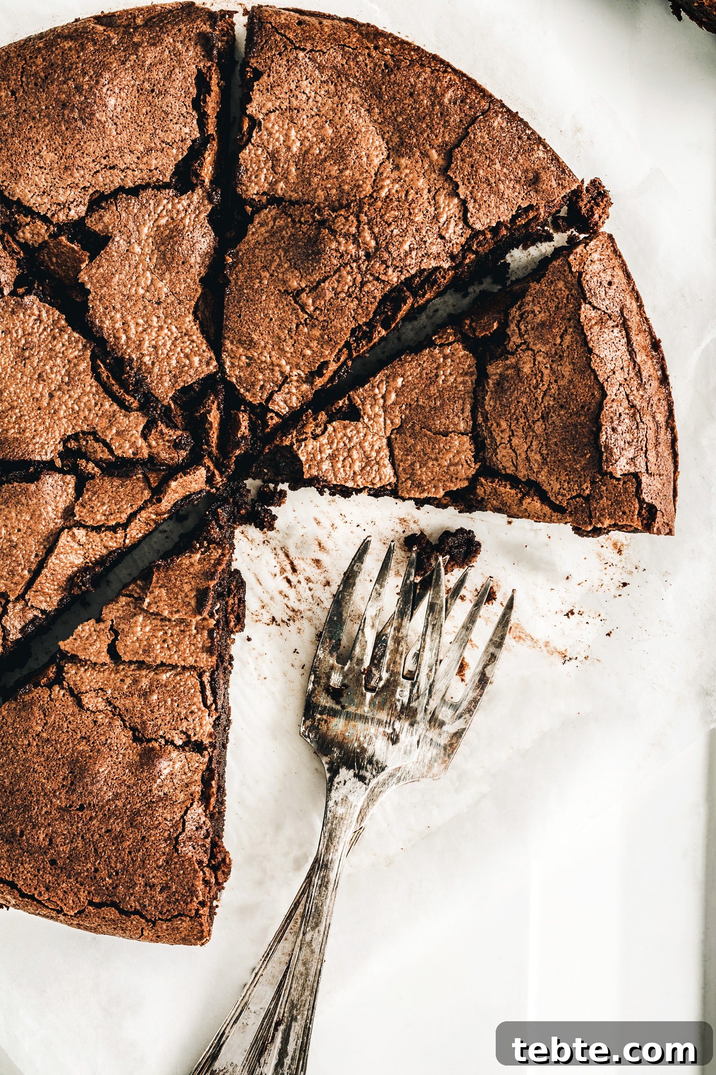 Fondant au chocolat coupé en parts
