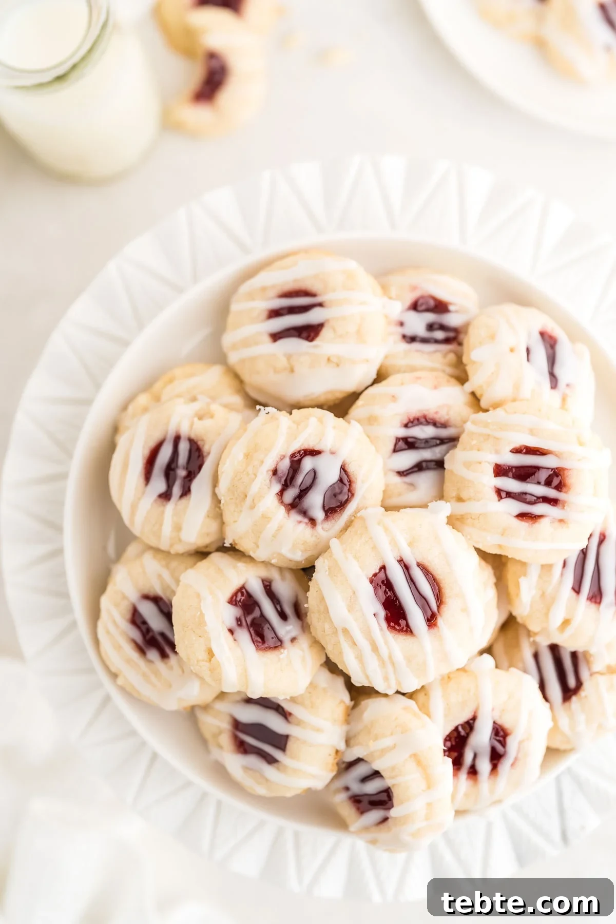 Raspberry Almond Shortbread Cookies Recipe — Buttery Jam-Filled Treats 2 Raspberry Almond Shortbread Cookies