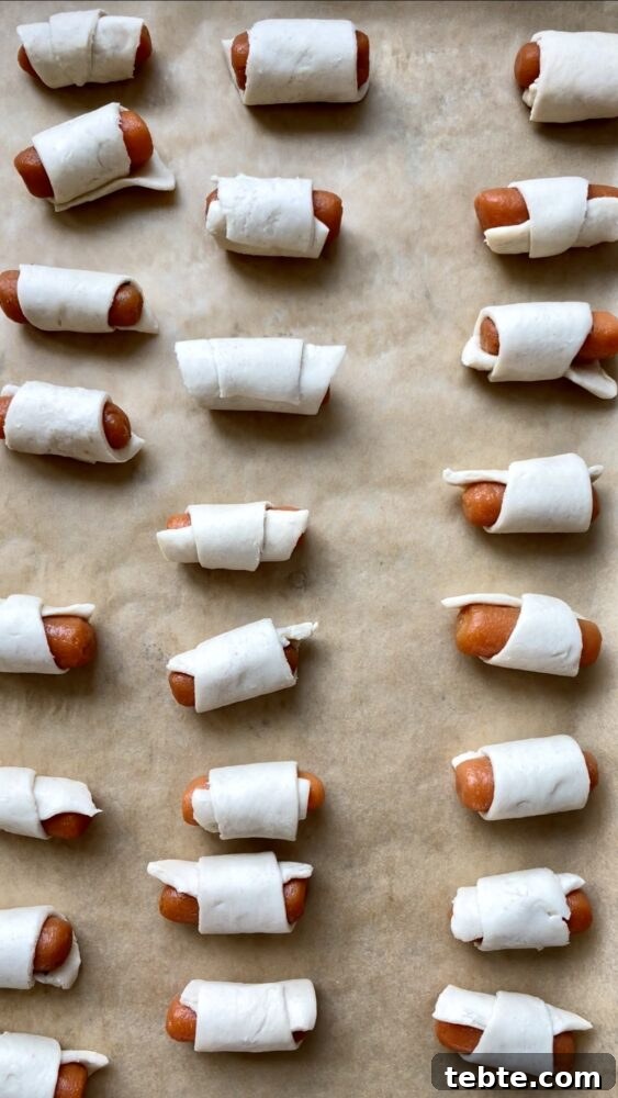 Mini Carrot Dogs in a Blanket Recipe — Party Appetizer Idea 8 img 29624 7