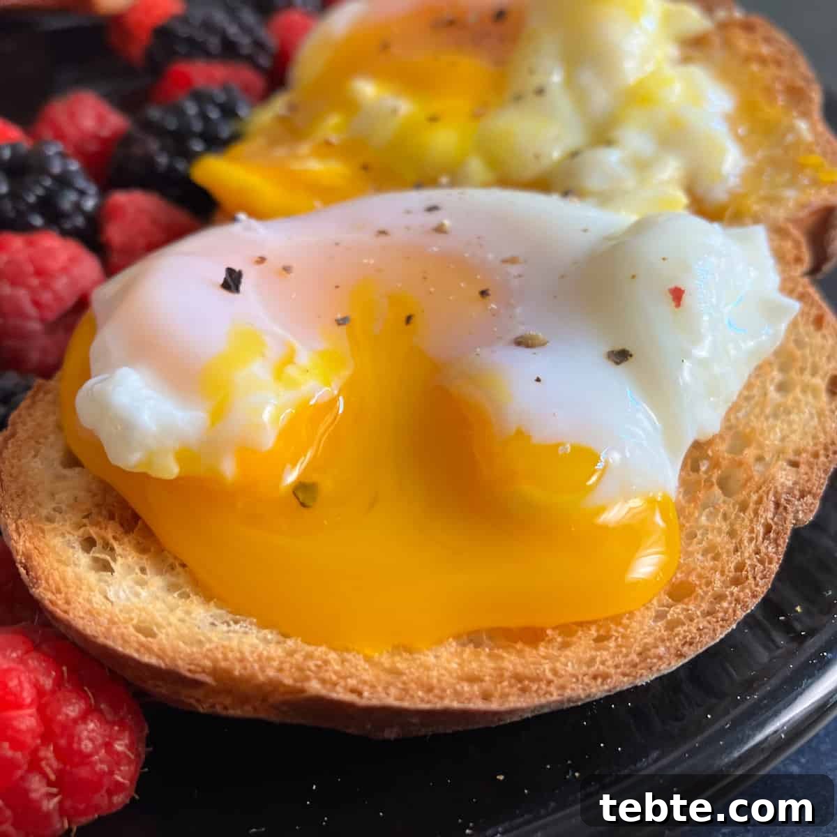 Perfect Poached Eggs in the Air Fryer: Quick Recipe Guide 2 air fryer poached egg