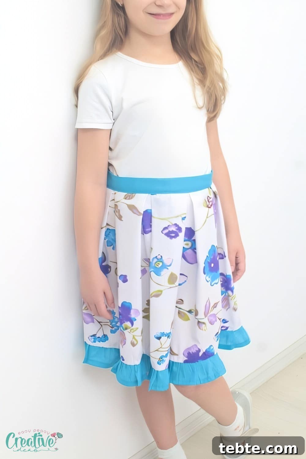 Skirt with pleats on a little girl