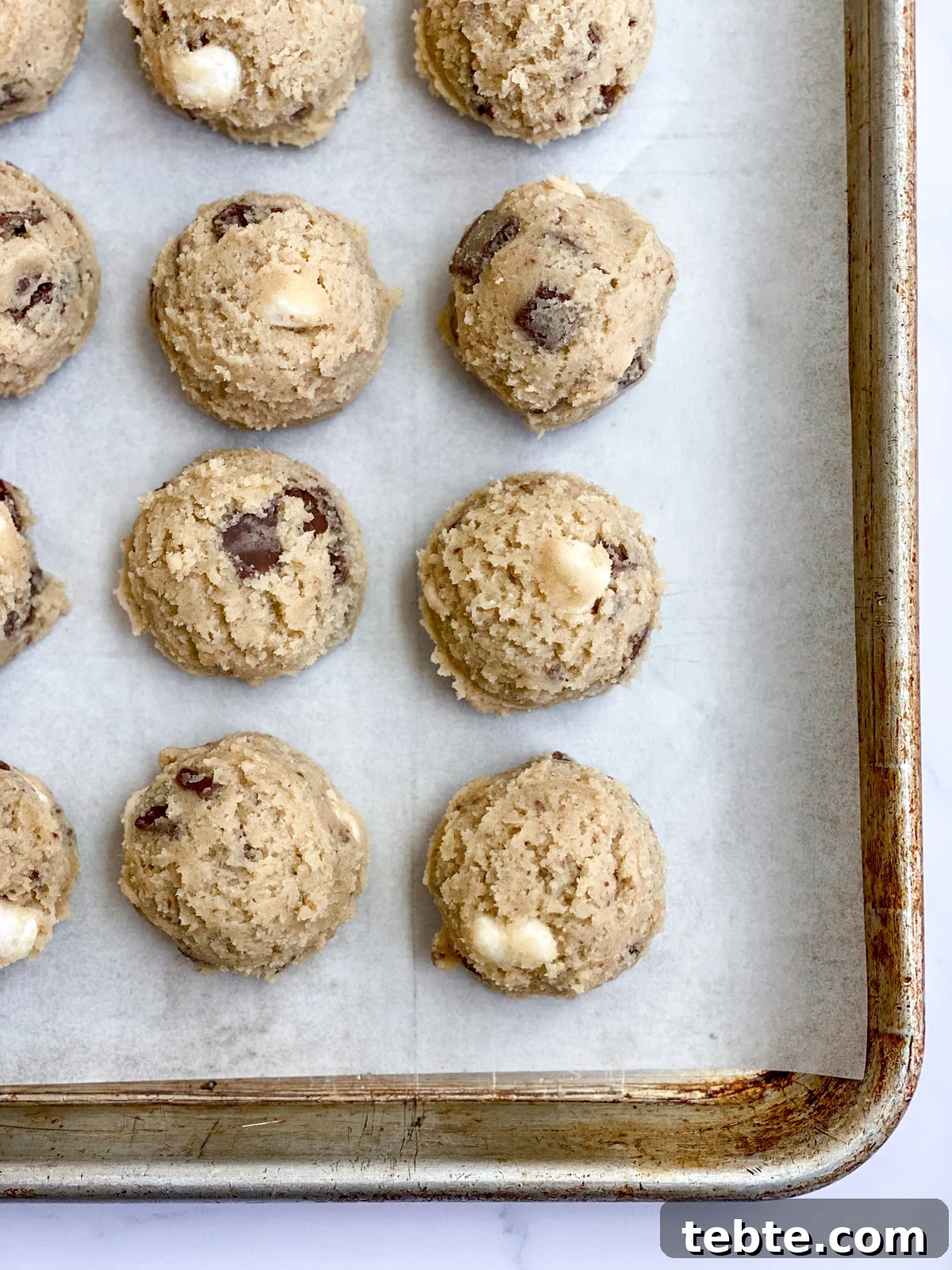 Chewy Chocolate Chip Cookies with Gooey Marshmallow Filling 9 cookie dough balls