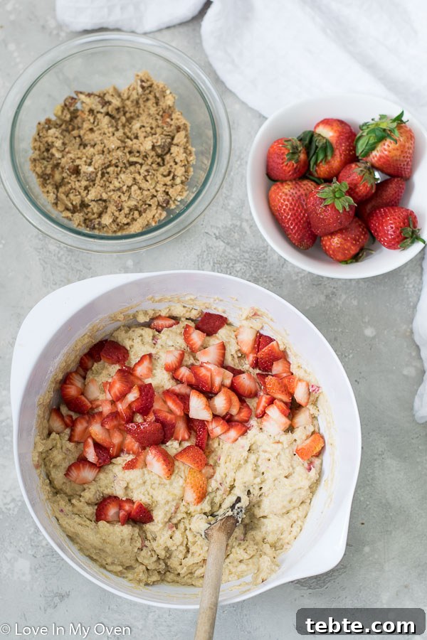 Strawberry Rhubarb Muffins with Double Streusel Topping 4 img 7313 4