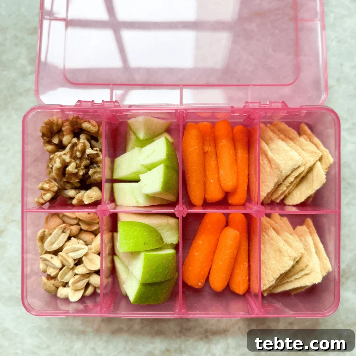 snackle box with crackers
