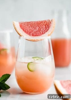 Spicy grapefruit margarita