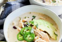 Creamy White Chicken Chili in the Slow Cooker