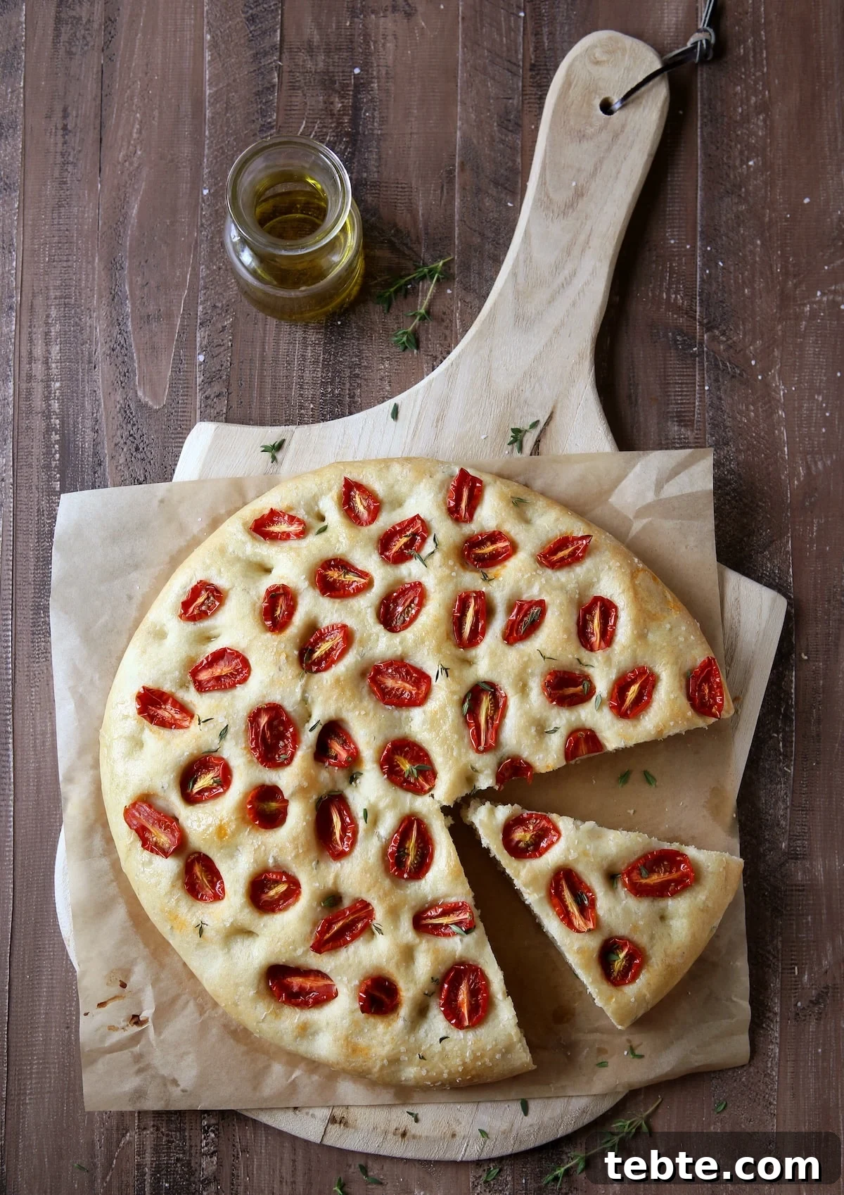 Roasted Tomato Focaccia with Garlic and Rosemary 2 Roasted Tomato Focaccia Bread | completelydelicious.com